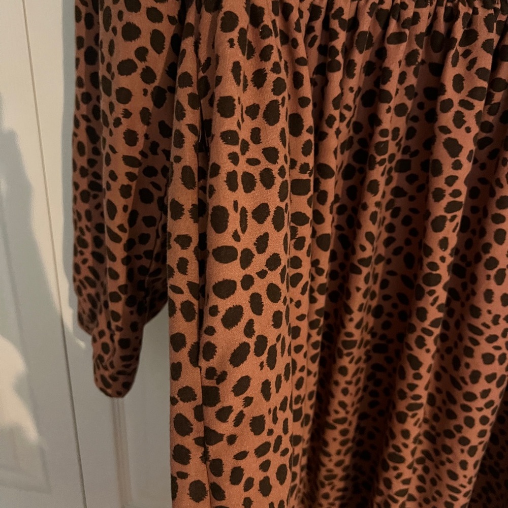 Orange Creek leopard print dress with pockets - Picture 2 of 4